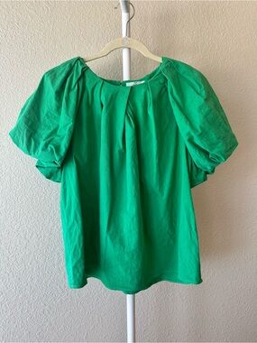 Entro green puff sleeve top size medium